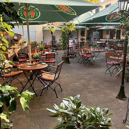 Pension Goldene Mitte Gross-Zimmern ภายนอก รูปภาพ